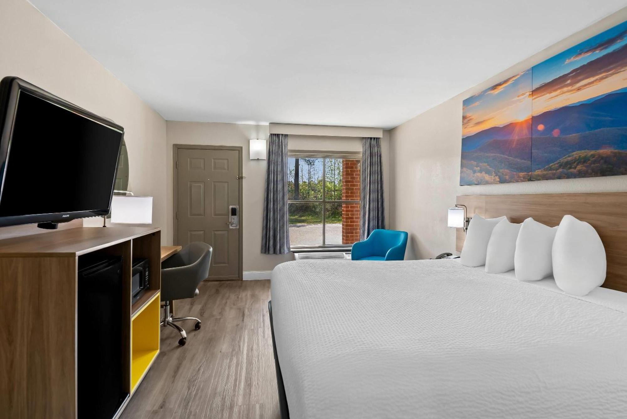 Days Inn By Wyndham Petersburg/South Fort Lee Экстерьер фото