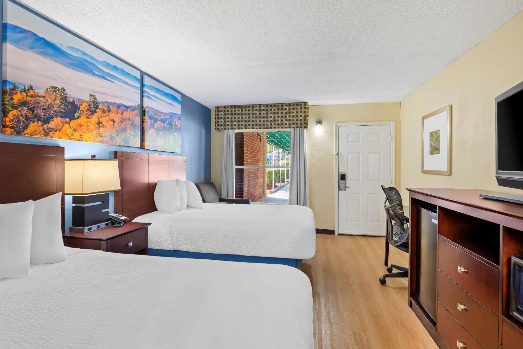 Days Inn By Wyndham Petersburg/South Fort Lee Экстерьер фото